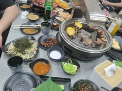 -啊美丽炭火烤肉(滑翔一店)