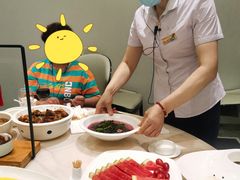 -南京悦客假日酒店