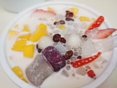 芋圆草莓-黄氏壹品汇•水牛奶甜品(全国总店)