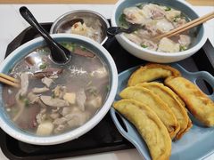 -老新隆牛肉锅贴(新街口店)