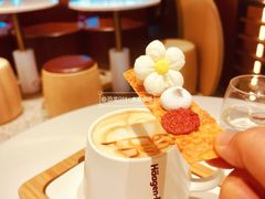 塞纳邂逅&nbsp;焦糖坚果奶酥拿铁咖啡-哈根达斯(天河城店)