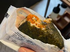 奥尔良烤鸡大口饭团-一鸣真鲜奶吧(双菱路店)