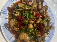 -嗨辣小聚·盘锦河蟹·海鲜烧烤龙虾(盘锦十年好店)