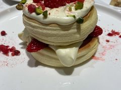 草莓芝士华夫饼-娜娜家·Nana's restaurant(国金汇店)
