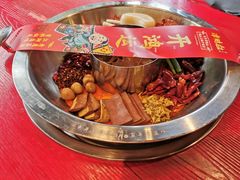 -谭鸭血老火锅(漳州路店)