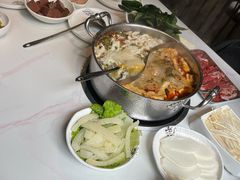 -德林酸菜鱼火锅(南丹店)