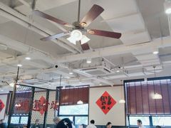 -鸿姐老火锅(疁城新天地店)
