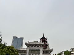 -绳金塔