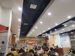 -江城燕子大排档(江汉路步行街店)