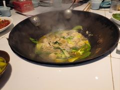 -茸梅路右拐龙虾-农家菜(松江店)