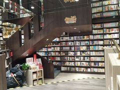 -钟书阁(群光广场店)