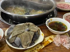 纯鲜毛肚-储奇门鳝鱼火锅(总店)