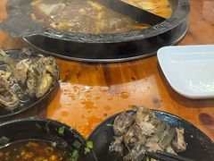 -三道苗苗鱼·美蛙黄辣丁(八里店)