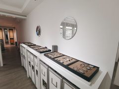 -目艮眼镜SHOWROOM(品牌集合店)