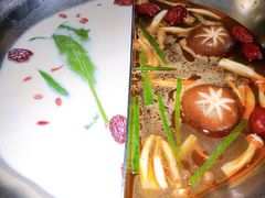 -湊湊火锅·茶憩(上海合生汇店)