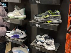 -NIKE上海青浦优选体验店