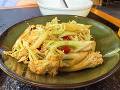 -侯志伟老街炒鸡(广济街店)