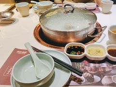 -洪氏嗨捞·猪肚鸡火锅(阳光天地店)