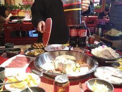 -谭鸭血老火锅(万象九宜城店)