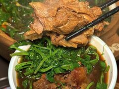 -老鼎万春卤菜(五代传承创始老店)