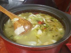 -周鱼小馆石锅酸菜鱼(活力汇店)