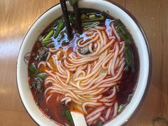 -子宸什夹婆乌鸡米线弹子石店(泽科·星泽汇店)