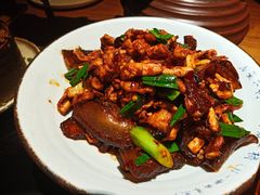 土萝卜干炒土腊肉-吃饭皇帝大(合生汇店)