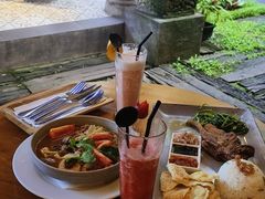 -Pundi Pundi Restaurant