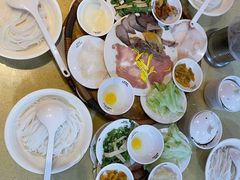 -桥香园云南过桥米线(金马碧鸡店)