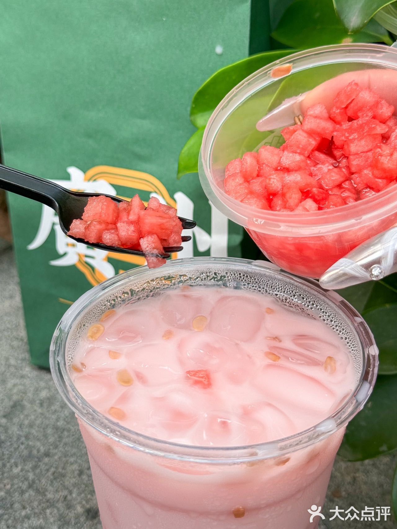 这杯西瓜海底椰竟然一试难忘！