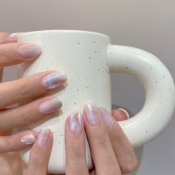 -花岐款式专研健康美甲沙龙