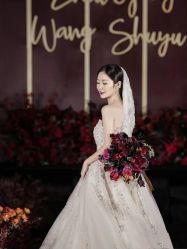 -LOVINA洛维娜婚纱礼服