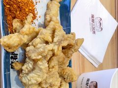 -魔都三兄弟酸辣粉·蘸卤炸串(虹桥万科店)