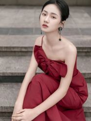 -Lady  Jane高端婚纱礼服馆