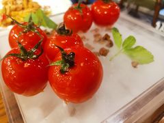 番茄脆菇沙拉-小大董·烤鸭(王府井apm店)