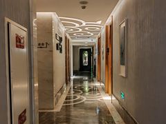 -新盈光·云会所(百丈东路店)