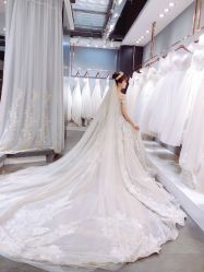 点击看大图 -艾米丽婚纱礼服