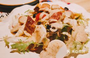 Classic Bacon Garden Salad