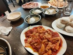 -韩风烤牛肉冷面店