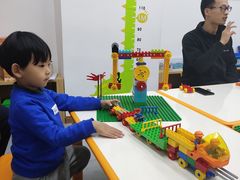 -艾克瑞特机器人教育(金狮校区)