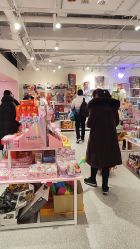 -嗨本可潮玩仓(大兴大悦春风里店)