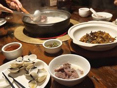 牛展-大良毋米粥 · 粥底火锅(岭南天地店)