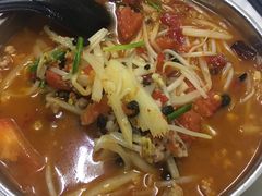 -红鼻子桂林米粉(金唐新光界店)