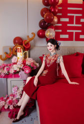 -莫小姐婚纱