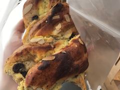 -焙丽拾光(麦凯乐直营店)