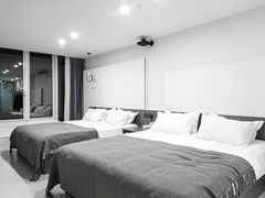 -麓舍全景太湖温泉别墅团建拓展会议亲子
