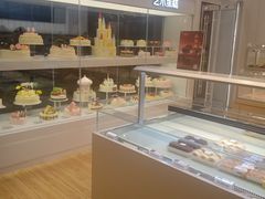 面包甜点陈列柜-好利来(国际能源店)