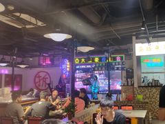 -马路牙子烧烤音乐酒馆(望京店)