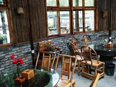 用餐区-猪圈咖啡