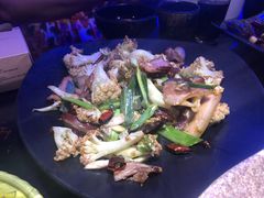 花菜炒腊肉-醉小酒馆·川菜·江湖菜·重庆菜(观音桥旗舰店)